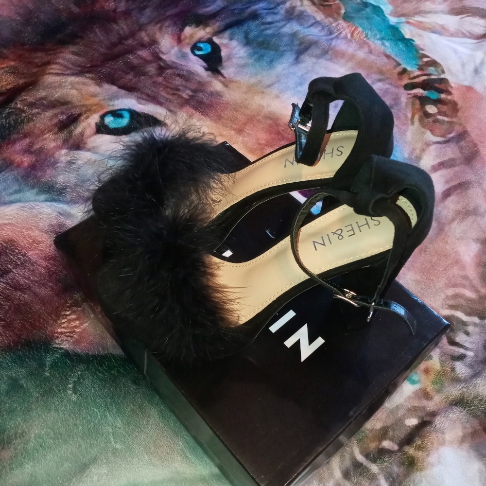 Fuzzy Heels